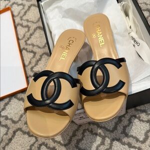 Chanel kitten heel summer mules sandals size 39